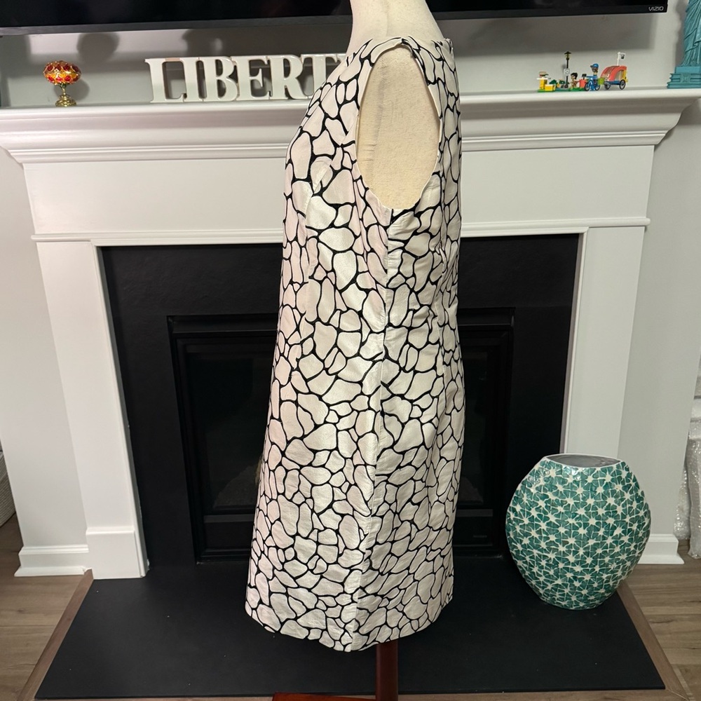 Doncaster 100% Silk Sheath Dress | Black & Cream Abstract Print | Size 12 - Picture 3 of 10